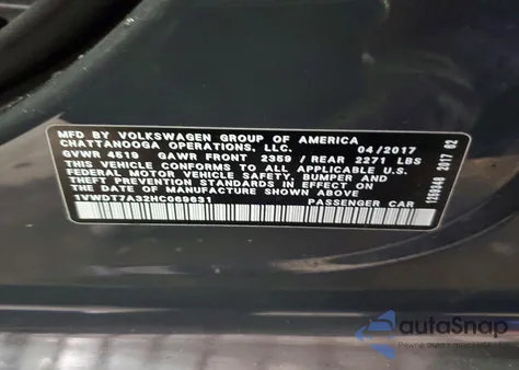 2017 Volkswagen Passat R-Line z USA, uszkodzony, nr VIN 1VWDT7A32HC069631